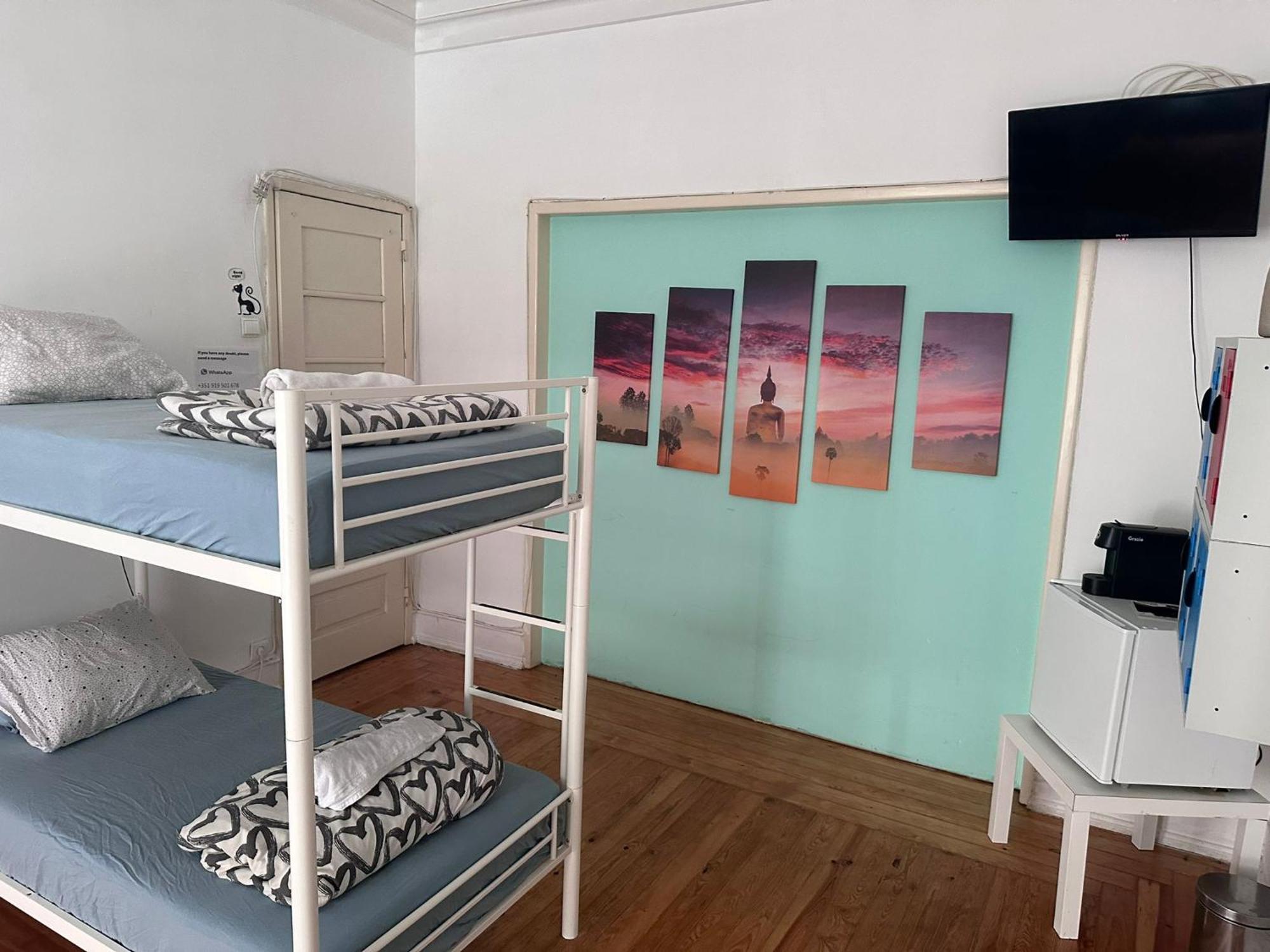 Hostel Rostelbem *