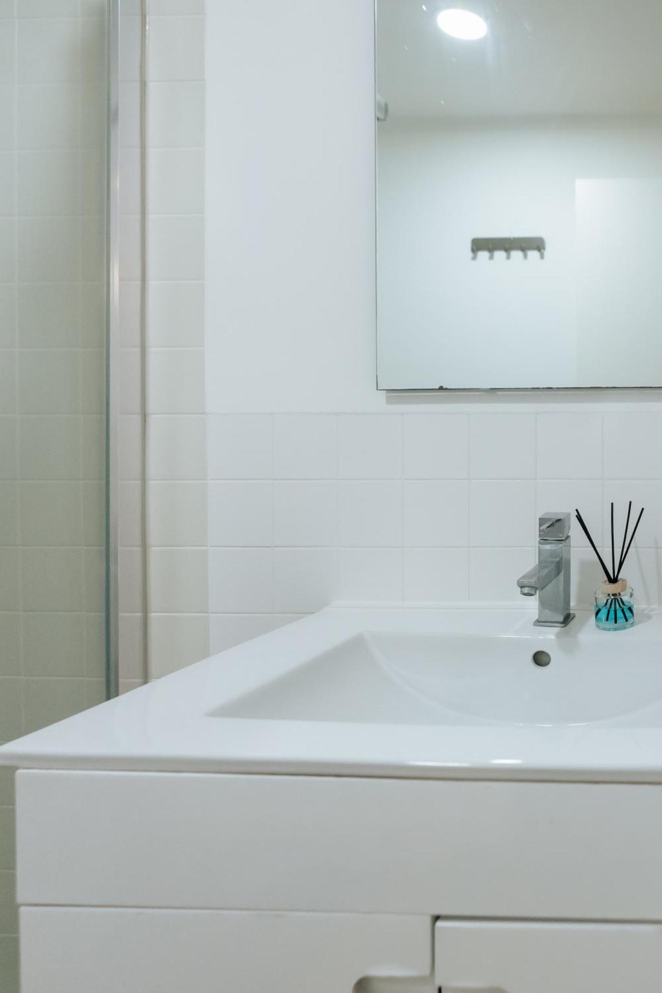 Apartment Diogo's Alcantara Ii By Mycelia *