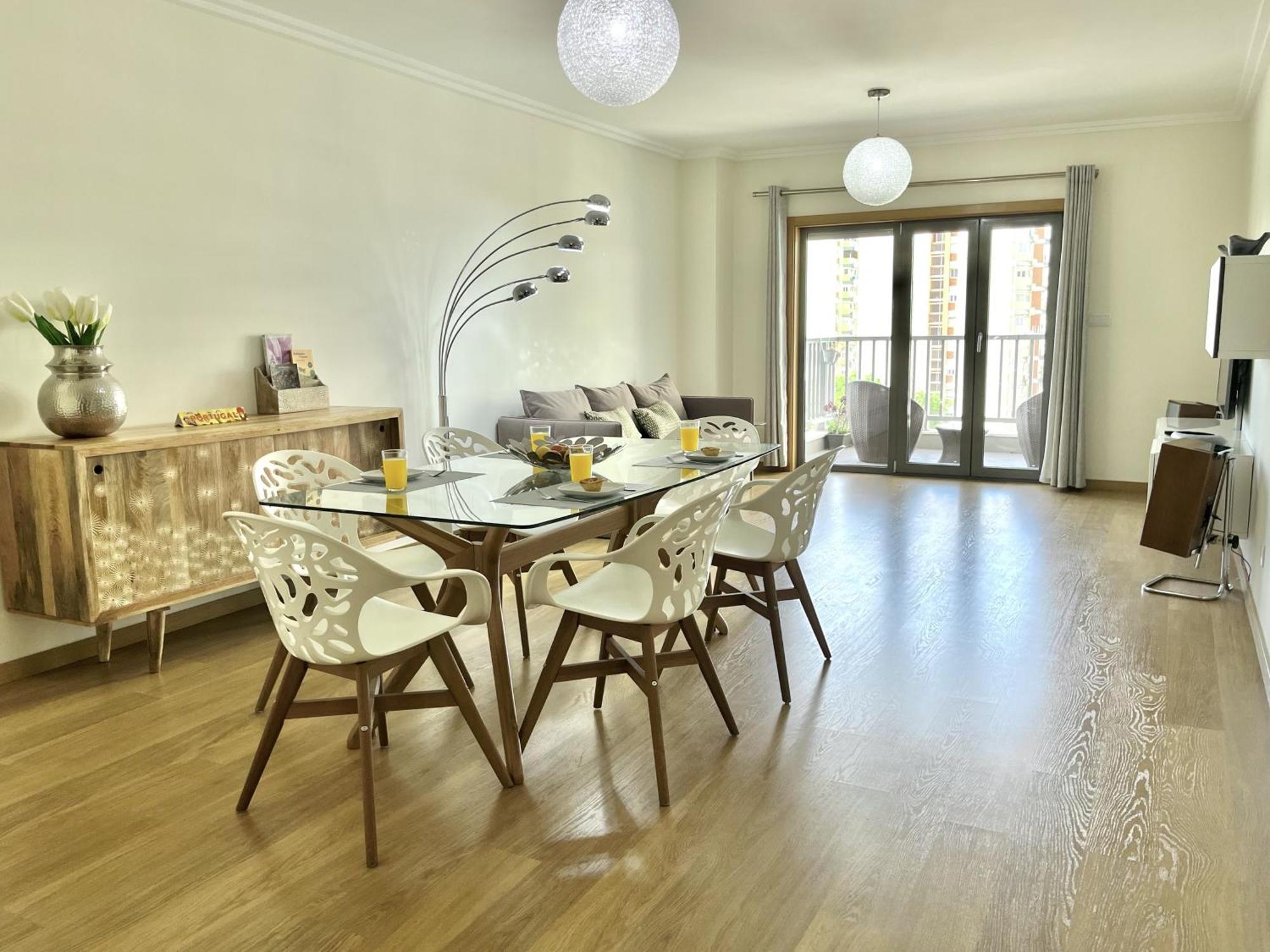 Apartment Modern & Spacious With River View Lisbon
