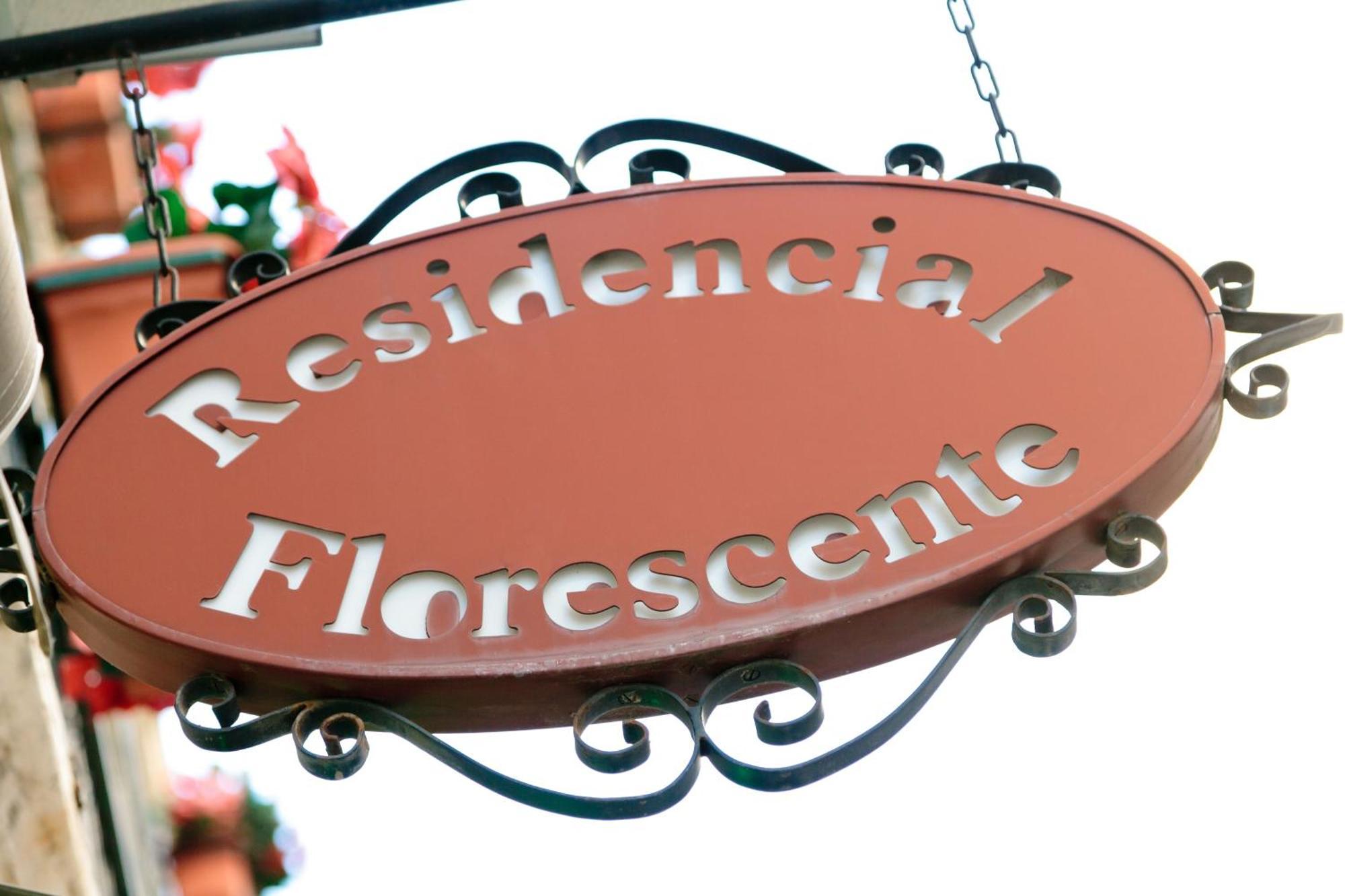 Florescente Lisbon