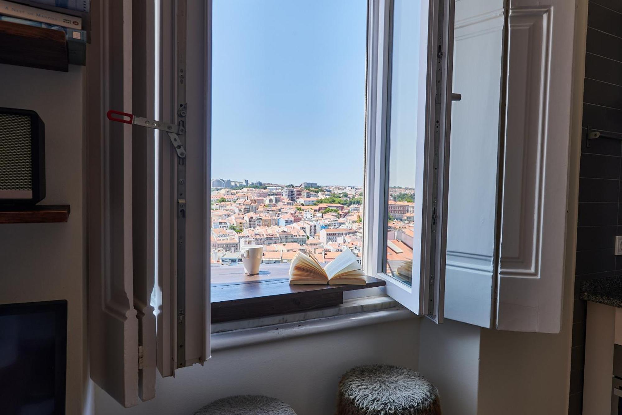 The Hilltop Nest Apartment