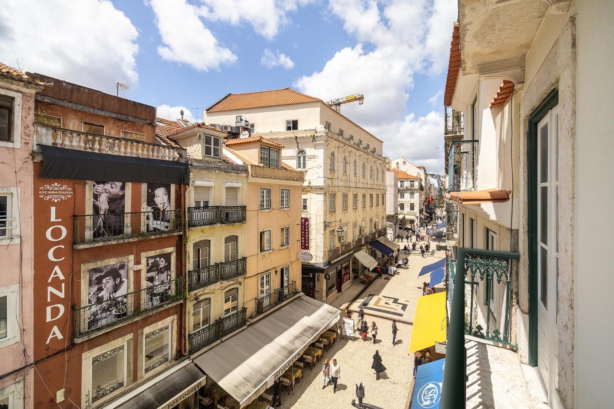 Whome Lisbon's Heartbeat Your Premier Address For Explorers Holiday home