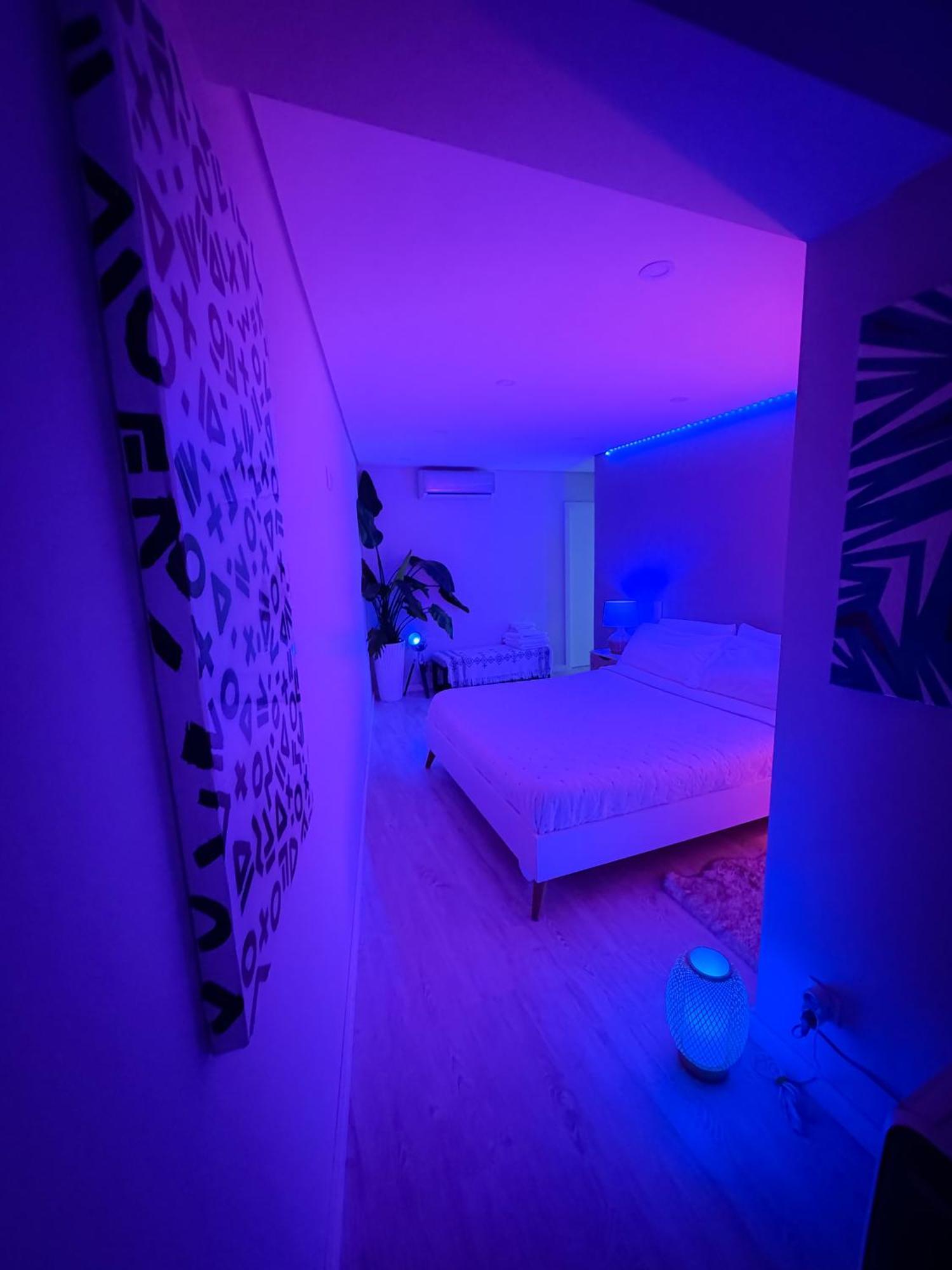 Airport Apartment *