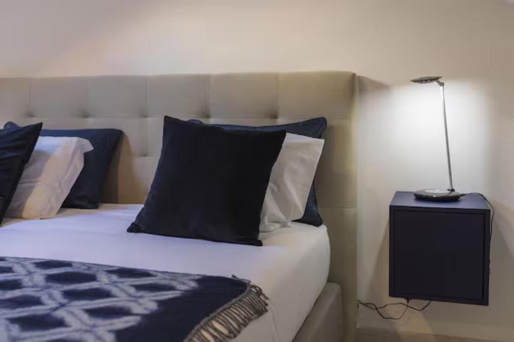 Duplex With Terrace In Principe Real * Lisbon