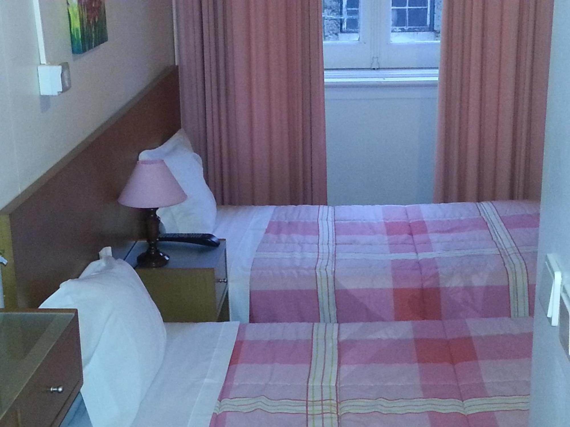 Guest house Pensao Prata *
