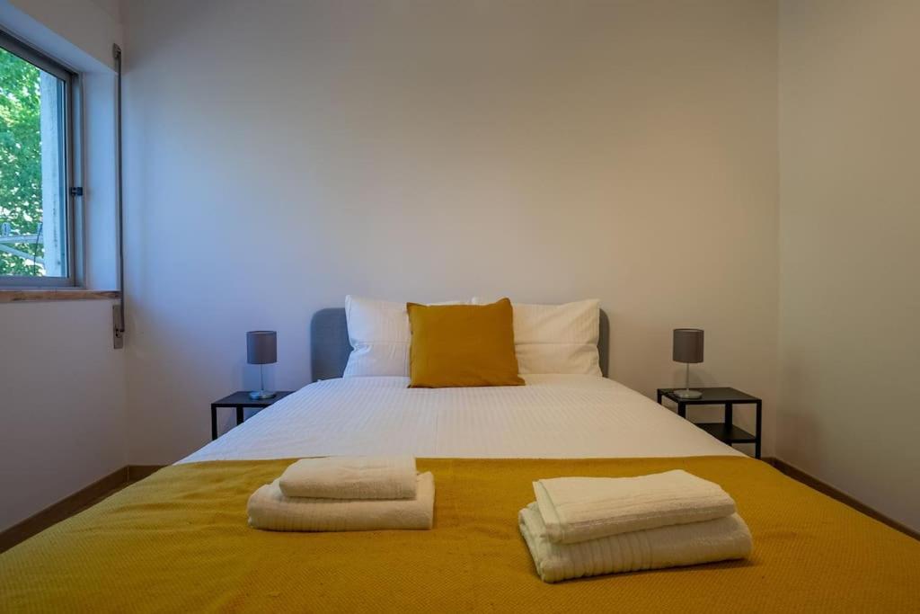 Apartment Encarnacao Metro Lisbon