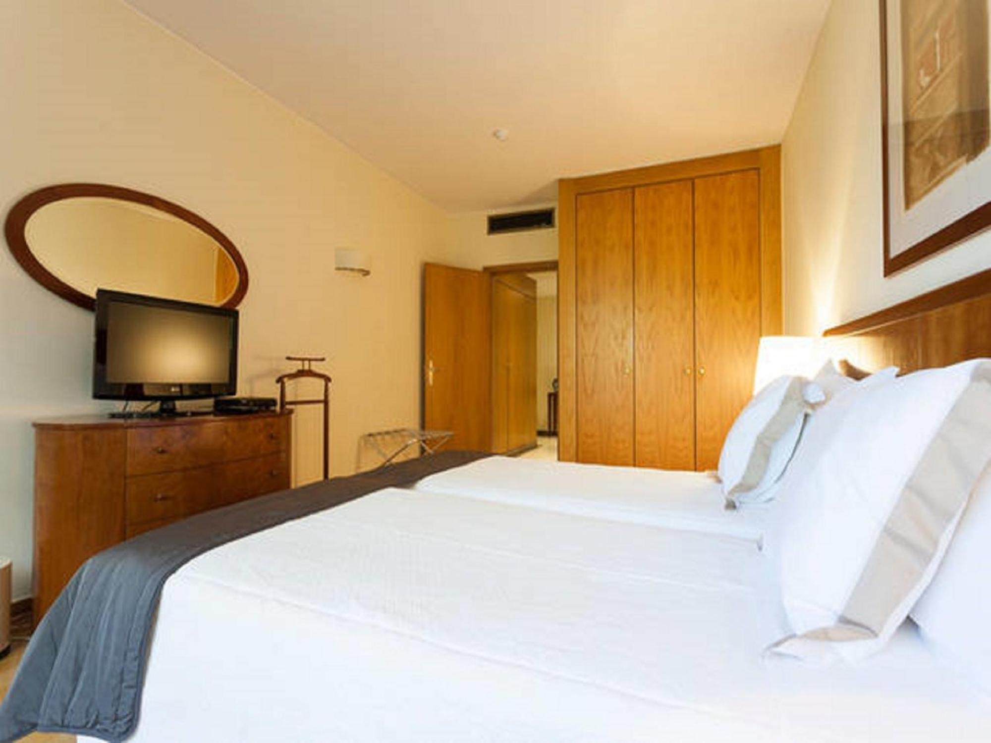Apartment In The Heart Of Lisbon-altis