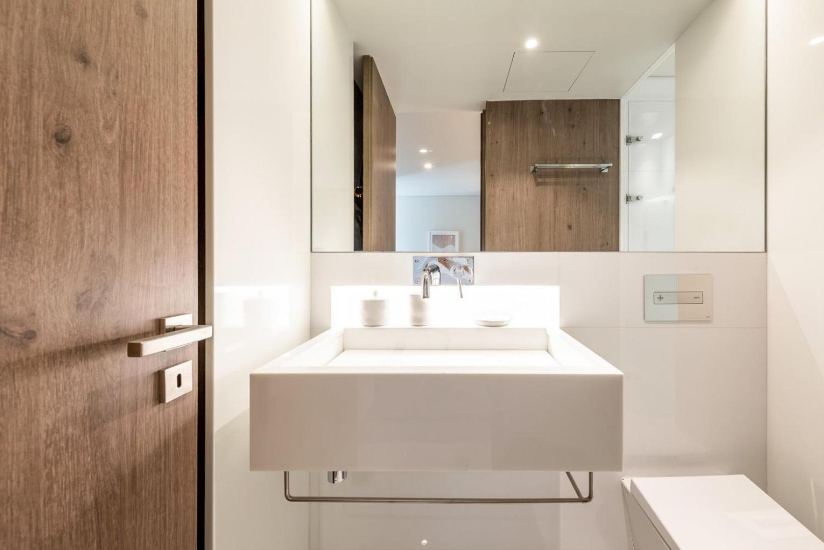Guestready - 2br Apt Carlos I With Terrace And Gym Lisbon