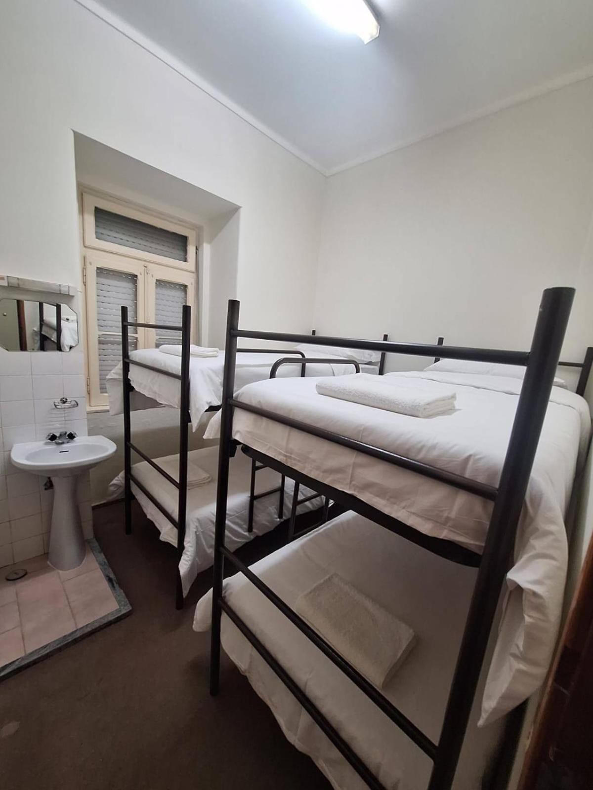 Hostel Residencial Ideal Lisbon