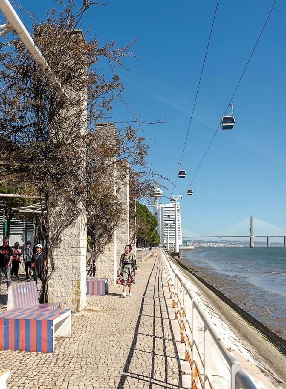 Homestay Airport And Bus Station Lisbon