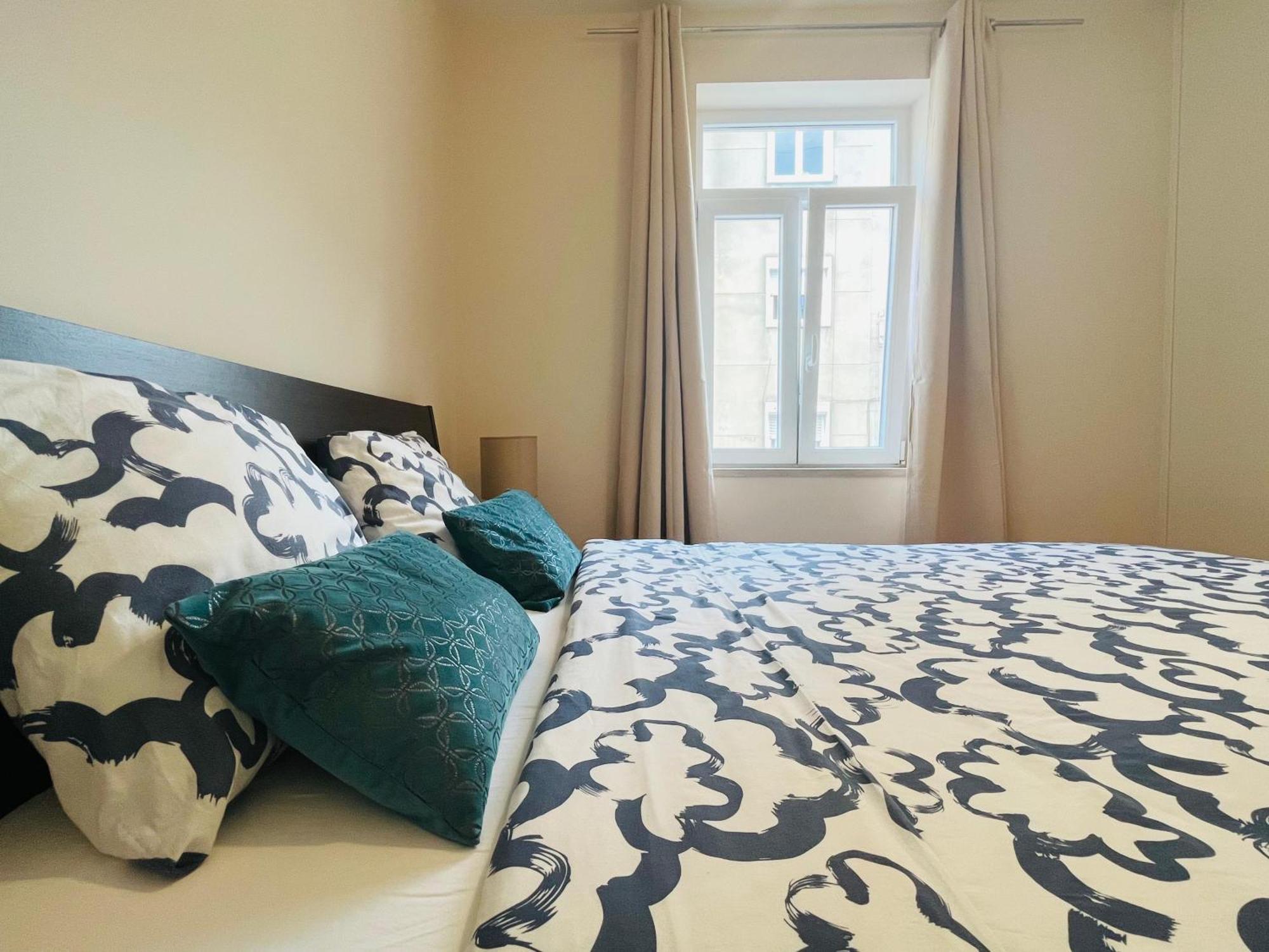 Brandnew Designer's 2-bed 1011d Lisbon