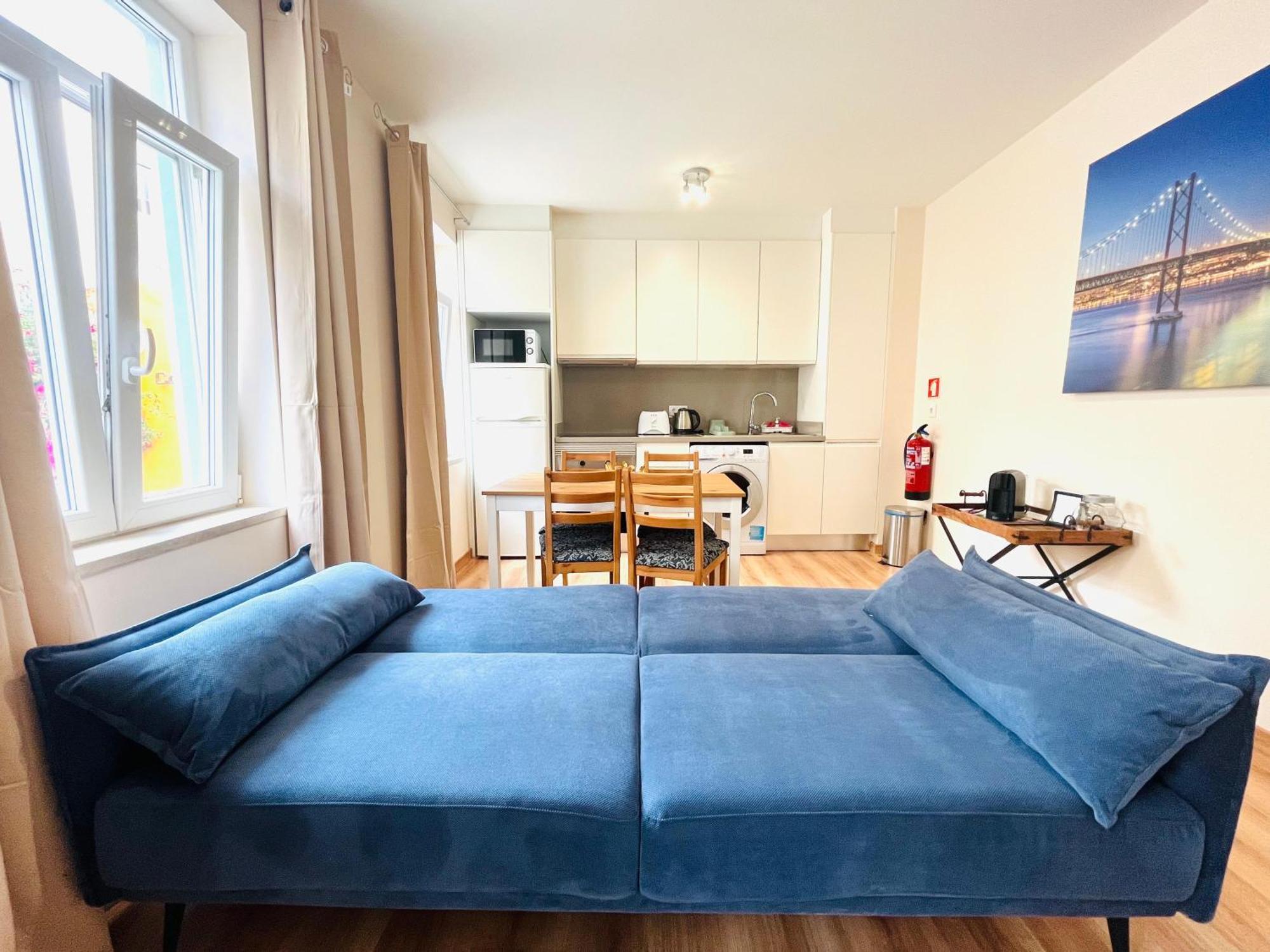 Brandnew Designer's 2-bed 1011d * Lisbon