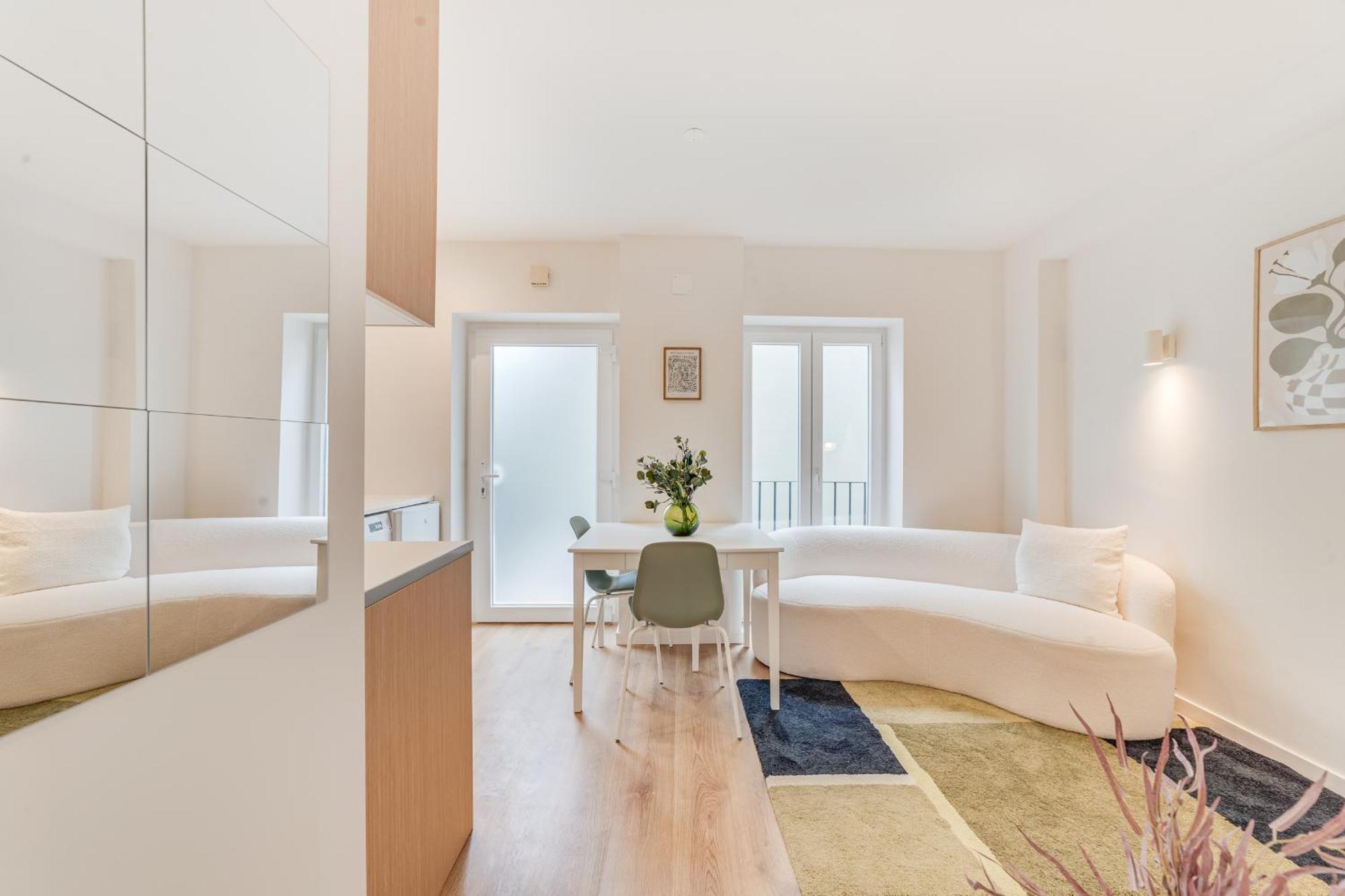 Apartment Campolide Charm Ii *