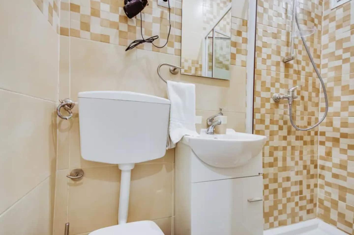 3 Bedroom In Baixa With River View Lisbon