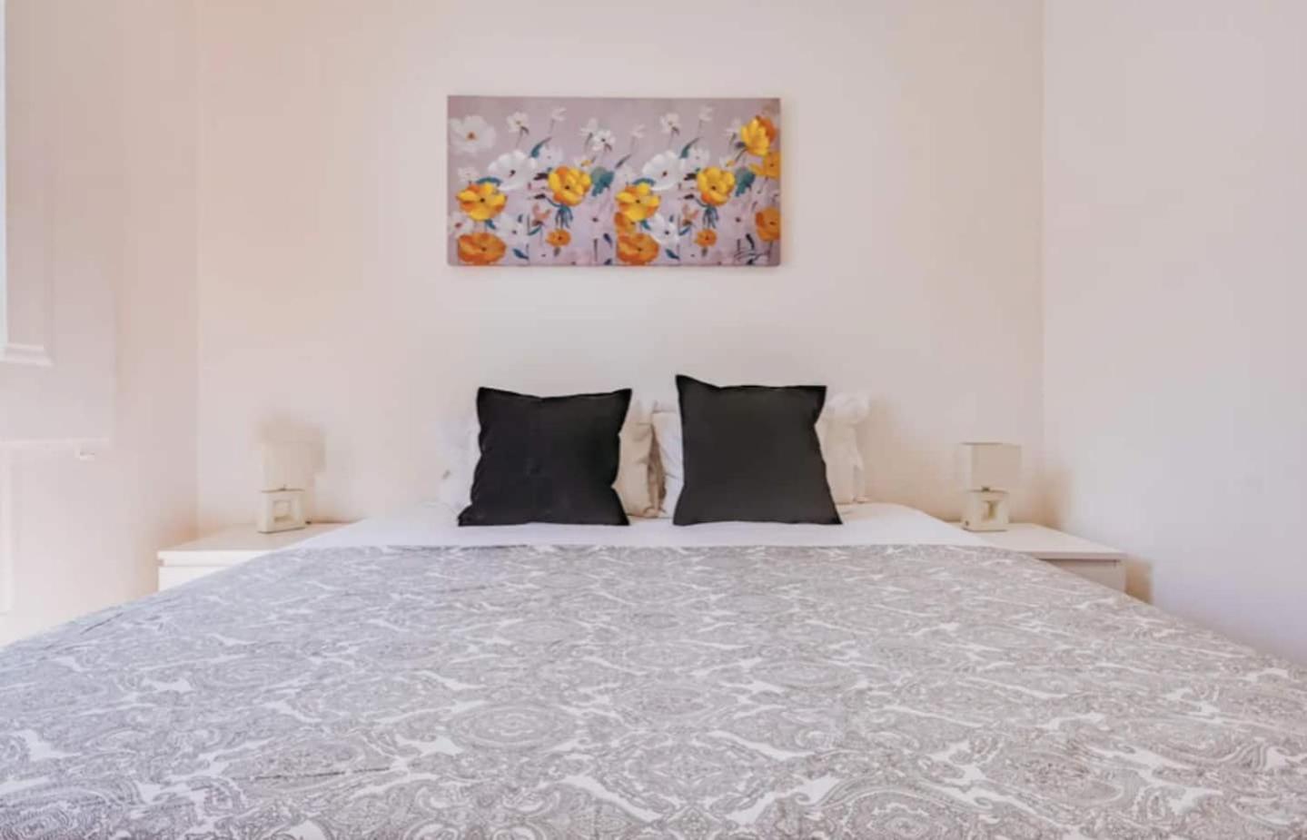 3 Bedroom In Baixa With River View Apartment