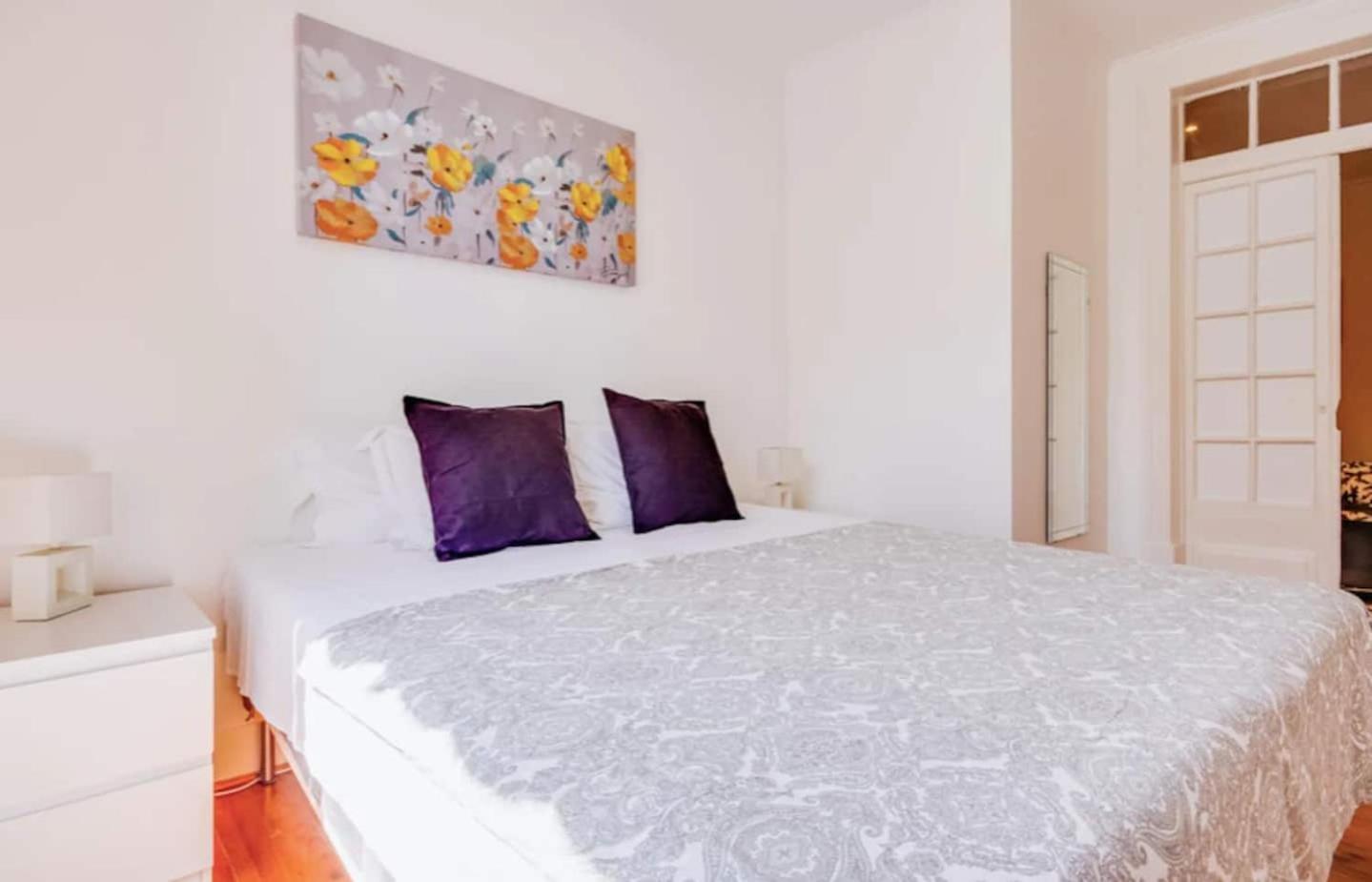3 Bedroom In Baixa With River View Apartment Lisbon