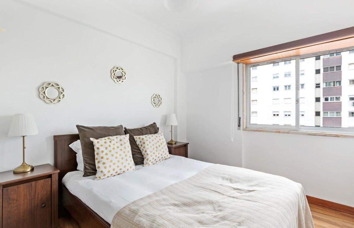 Spacious 3 Bedroom In Lisbon