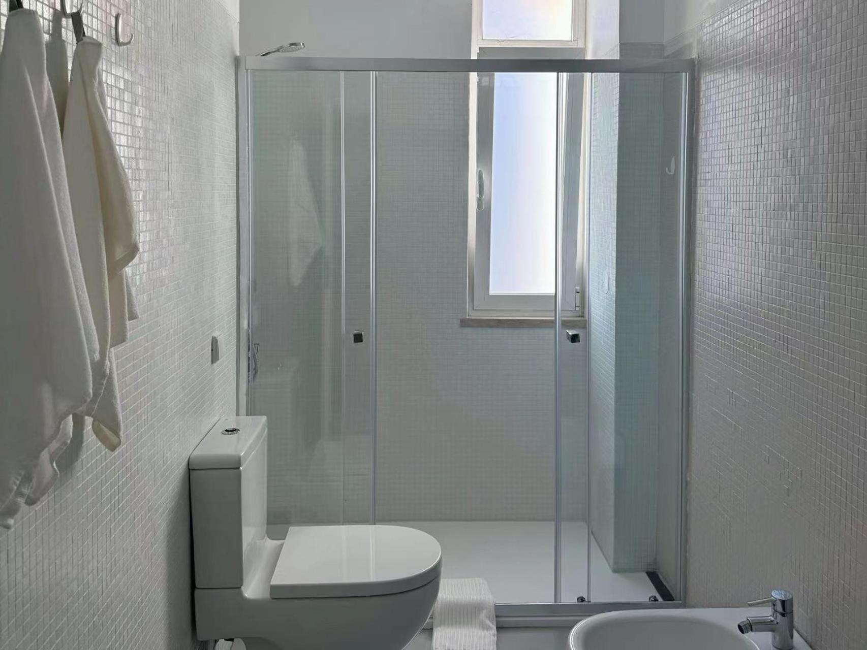 Comfy Near Metro & Airport Lisbon