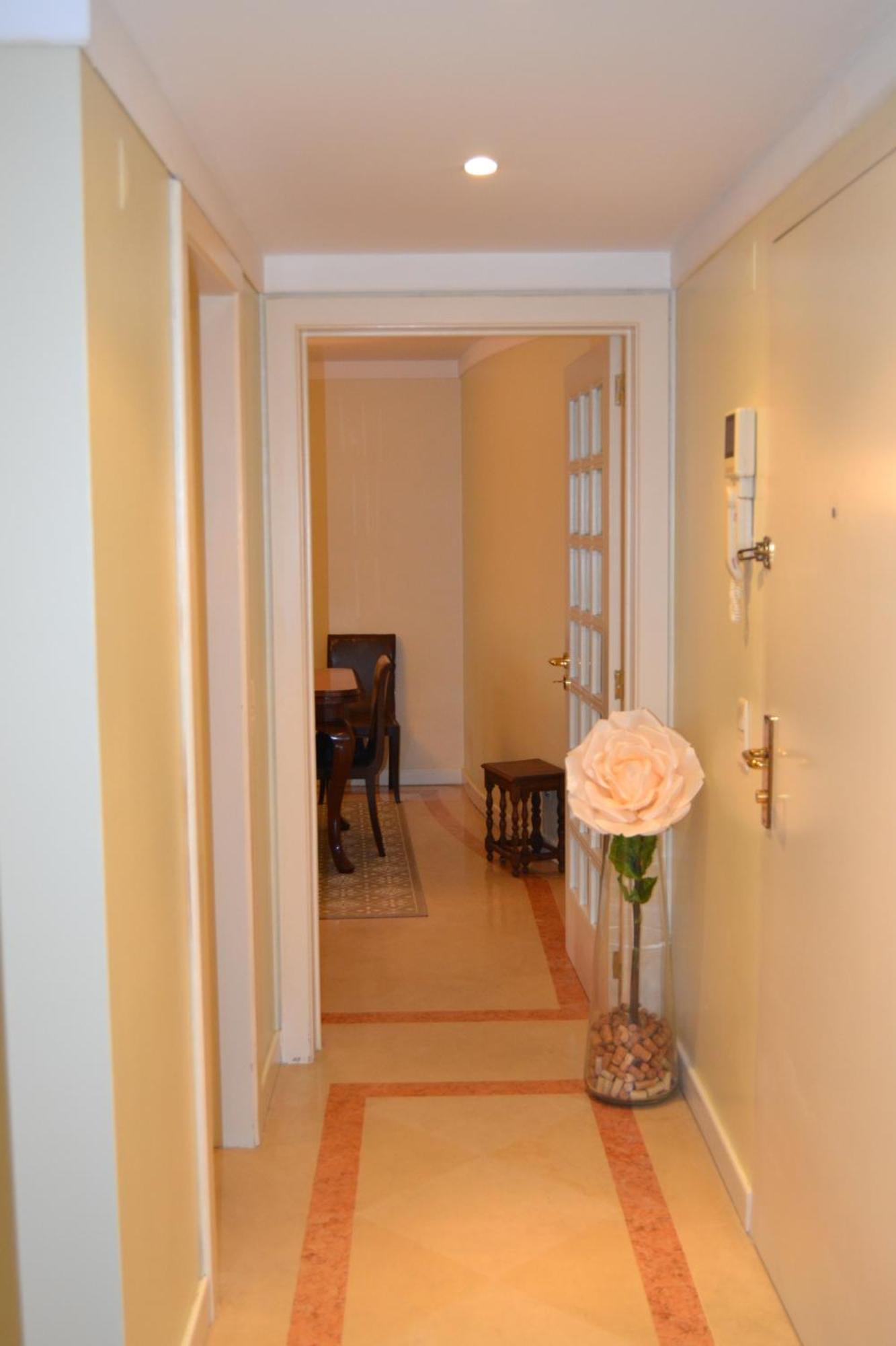 Apartment In One Flat Lisbon