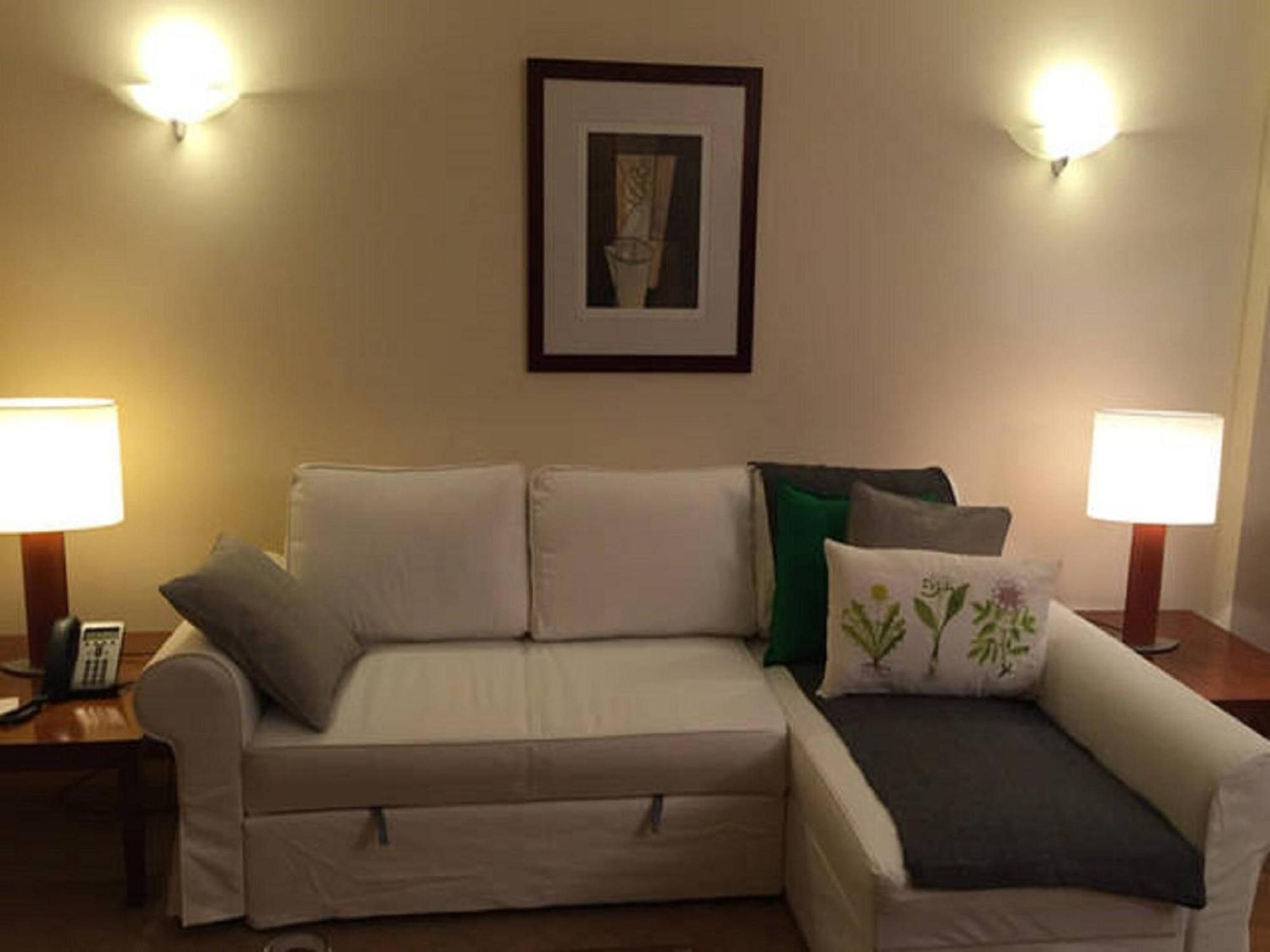 Apartment In The Heart Of Lisbon-altis *