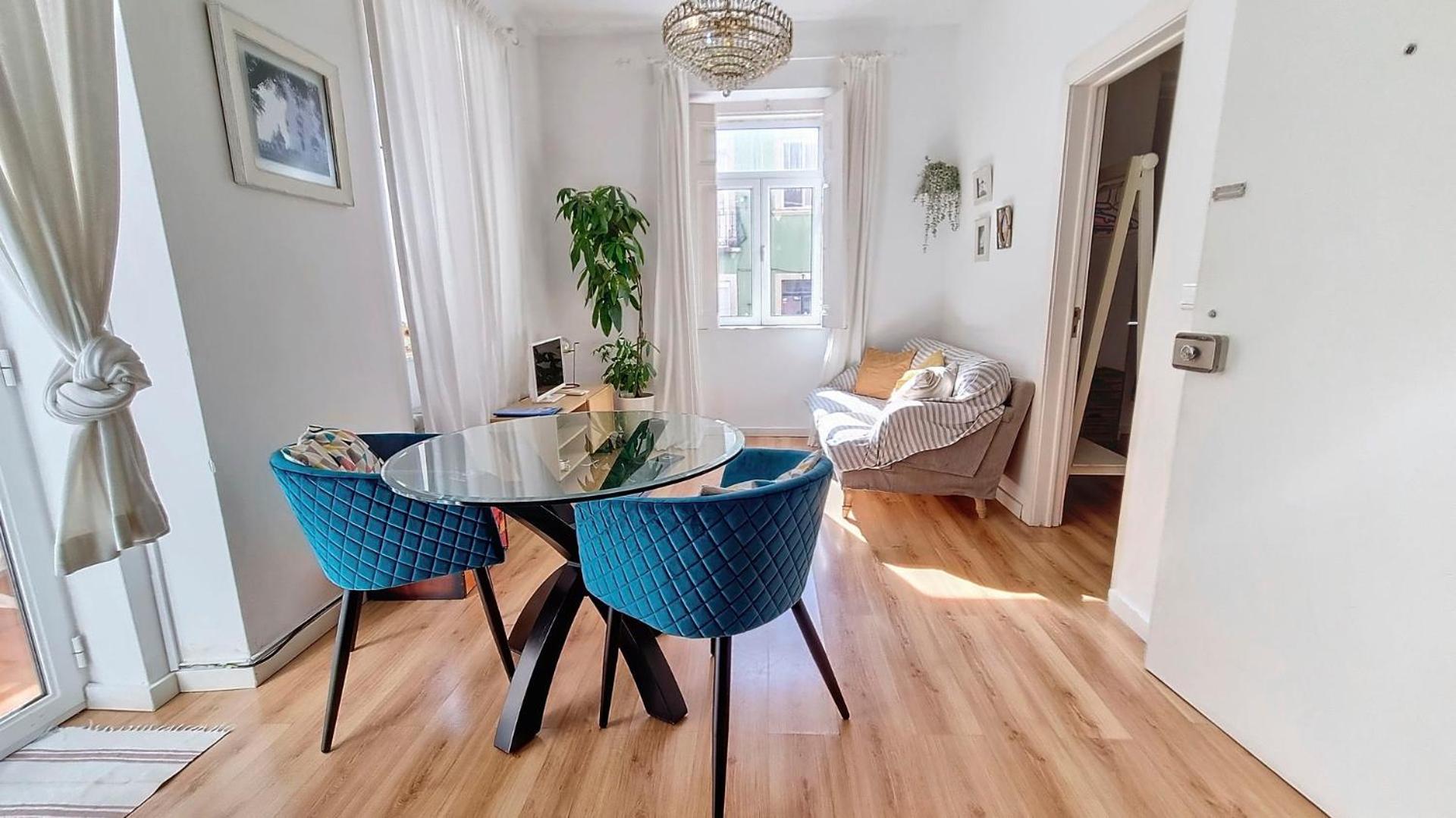 Sapadores - 2 Bedrooms Boho Chic Apartment Lisbon
