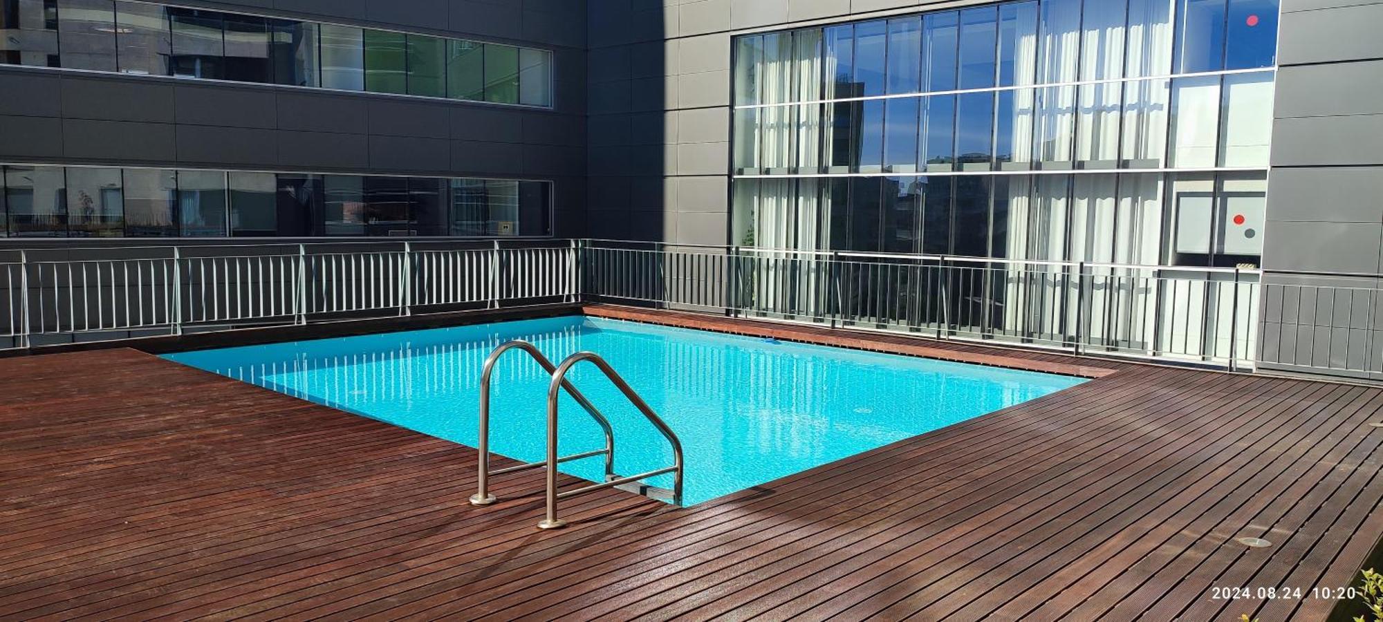 Duplex With Free Pool And Garage Apartment Lisbon