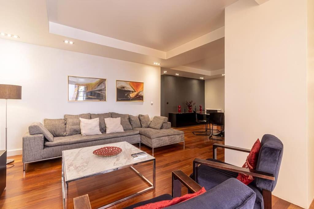 Apartment Chiado Deluxe Terrace 3 Bedroom *