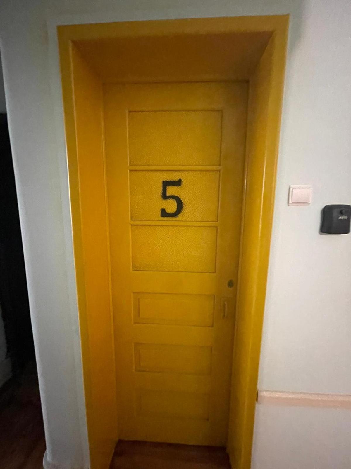 Rostelbem Hostel *