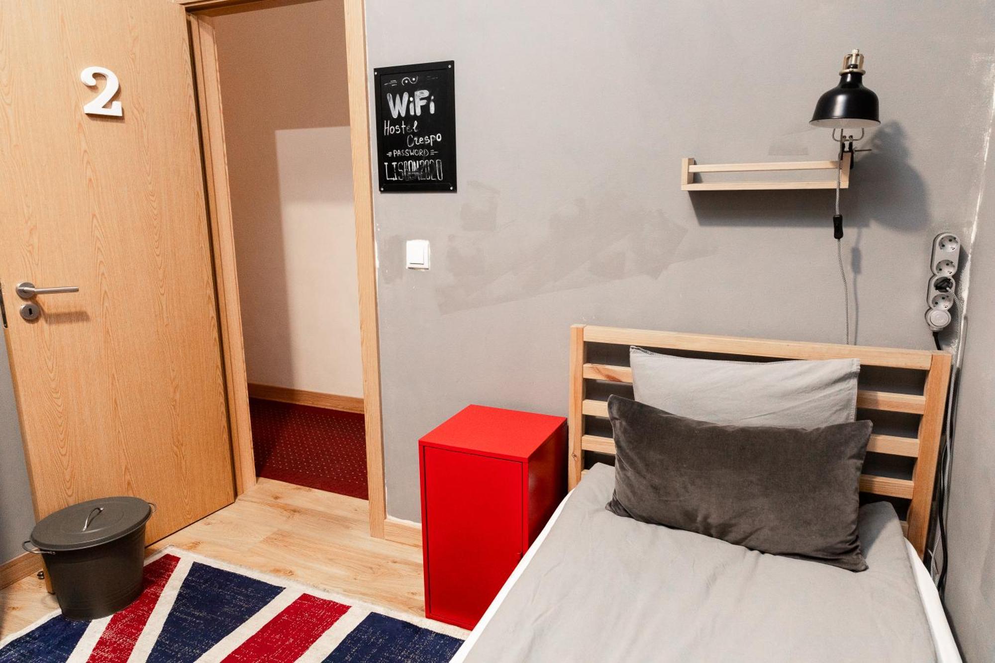 Hostel Crespo *