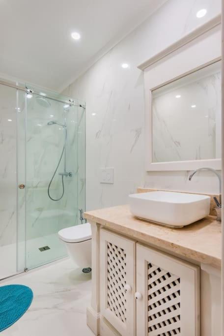 Duque 2br Flat At Historical Chiado Apartment *