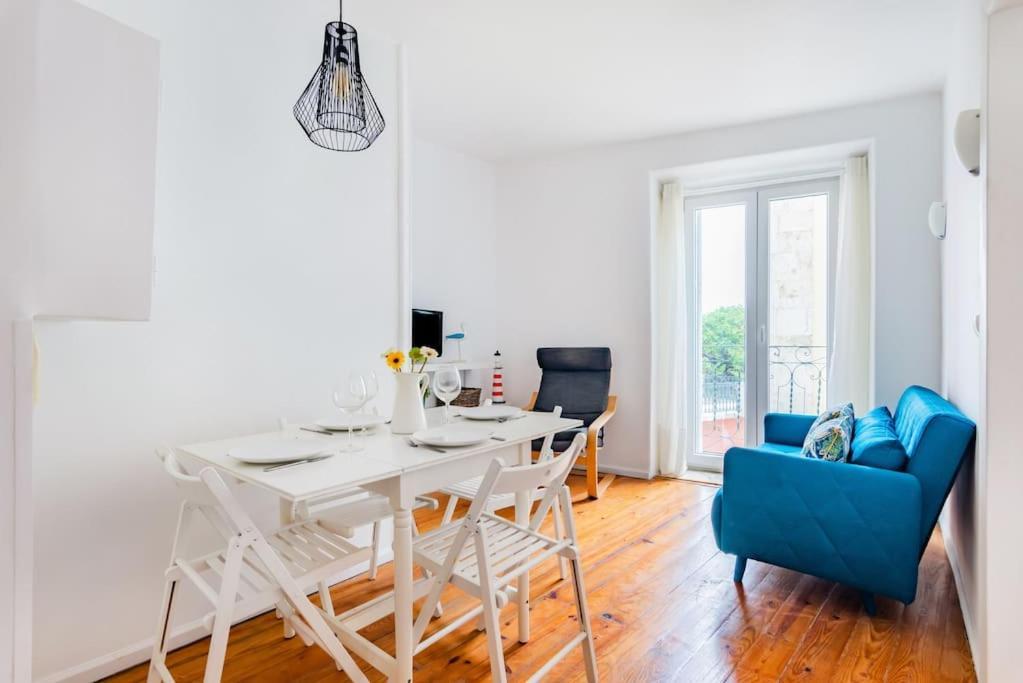 Duque 2br Flat At Historical Chiado *