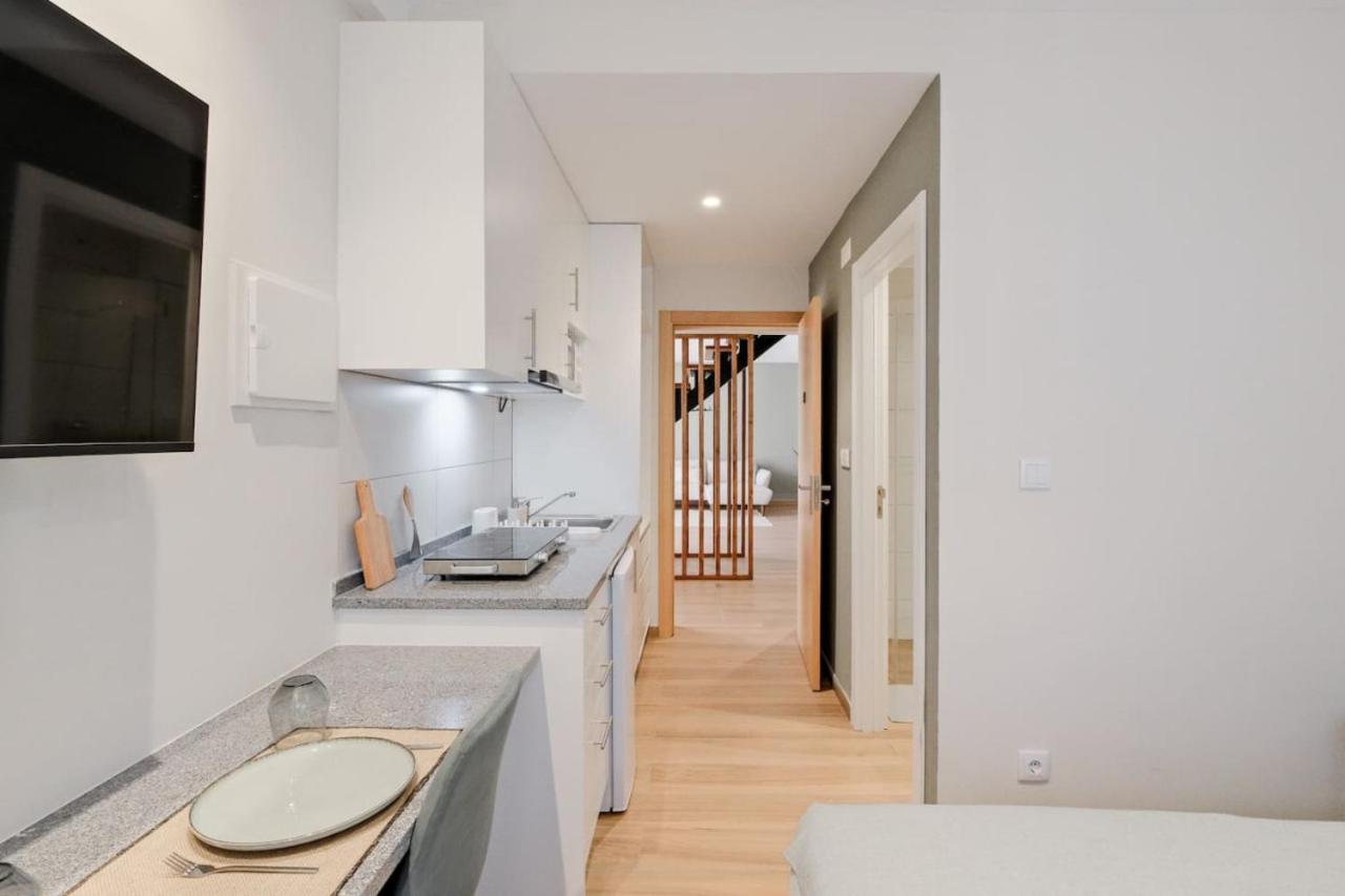 Lovely Fully Equipped Near Subway N3 Lisbon