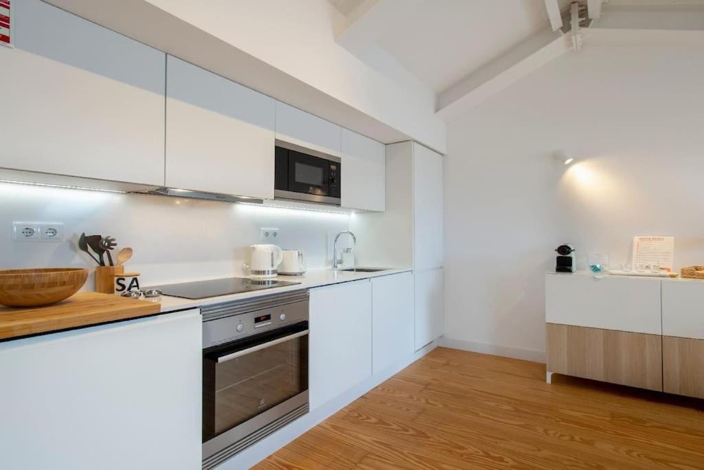 Liberdade Stylish Attic With Ac And View Apartamento *