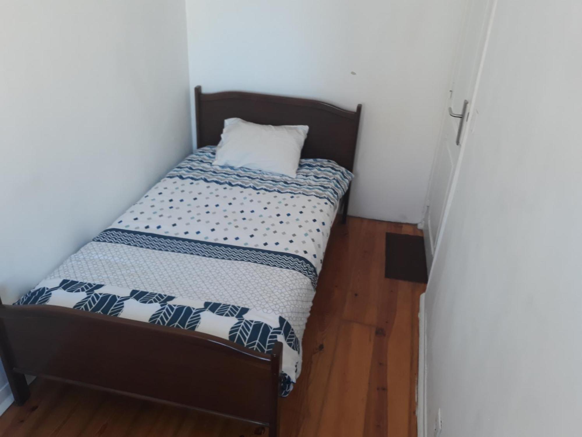 Lisbon Guesthouse 2*
