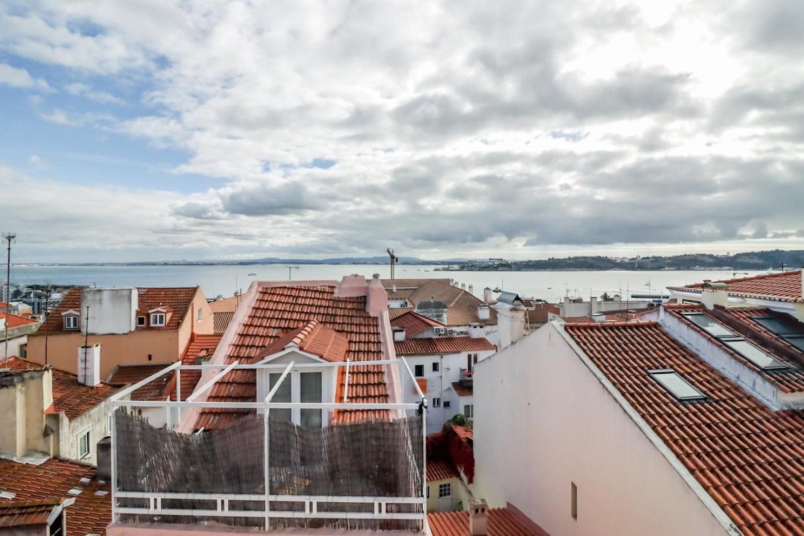 Apartment 2br Terrace With Tagus View - Air-conditioned | By Airnest *