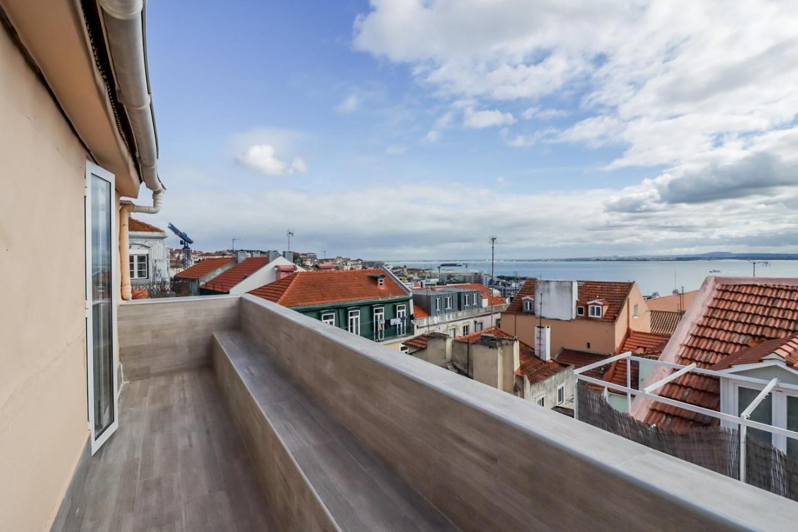 Apartment 2br Terrace With Tagus View - Air-conditioned | By Airnest Lisbon