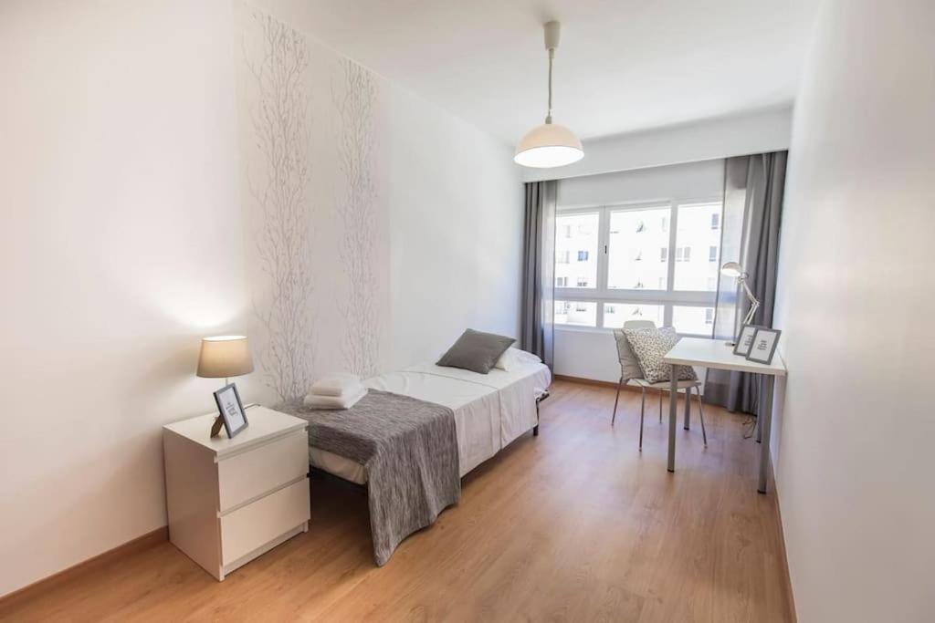 Olaias With Air-conditioned Apartment