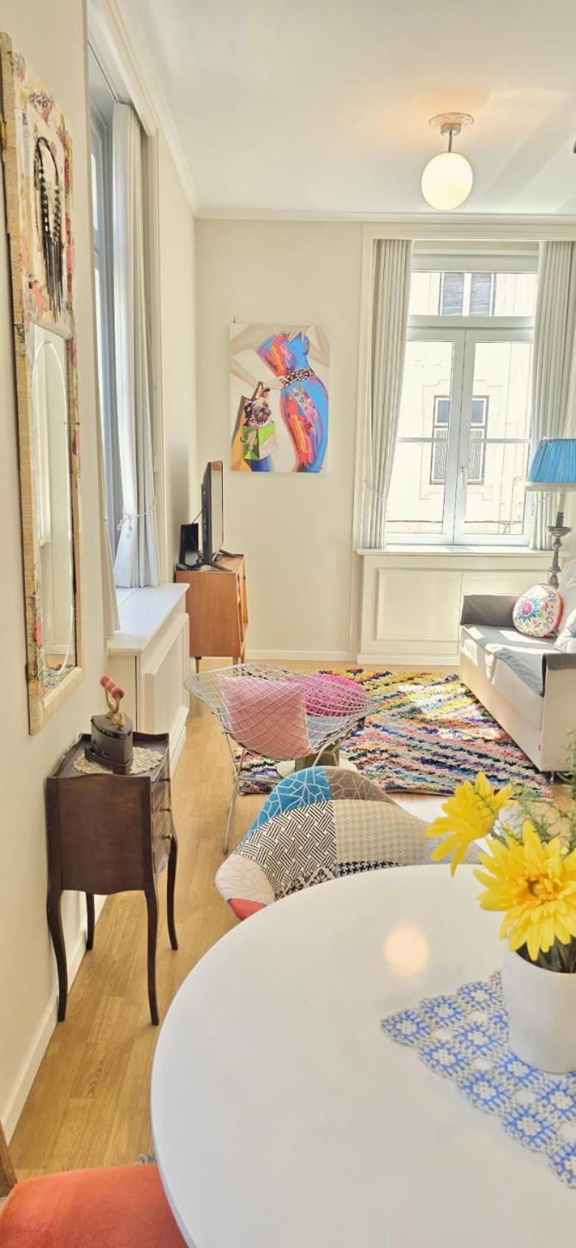 Unique Design Apartment *