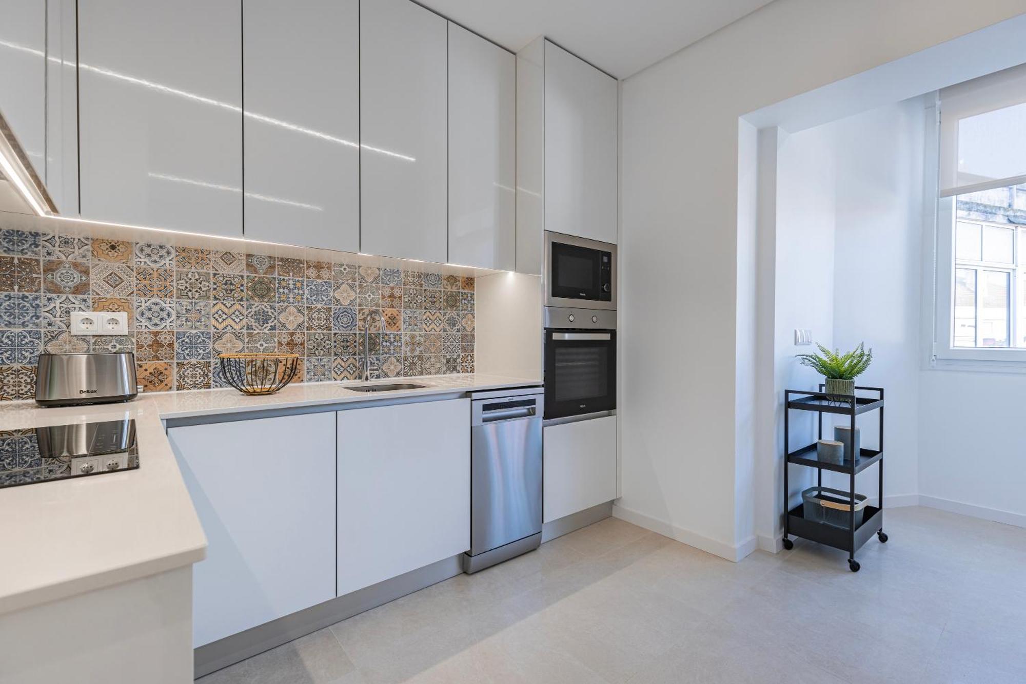 Apartment New By The Metro Iv