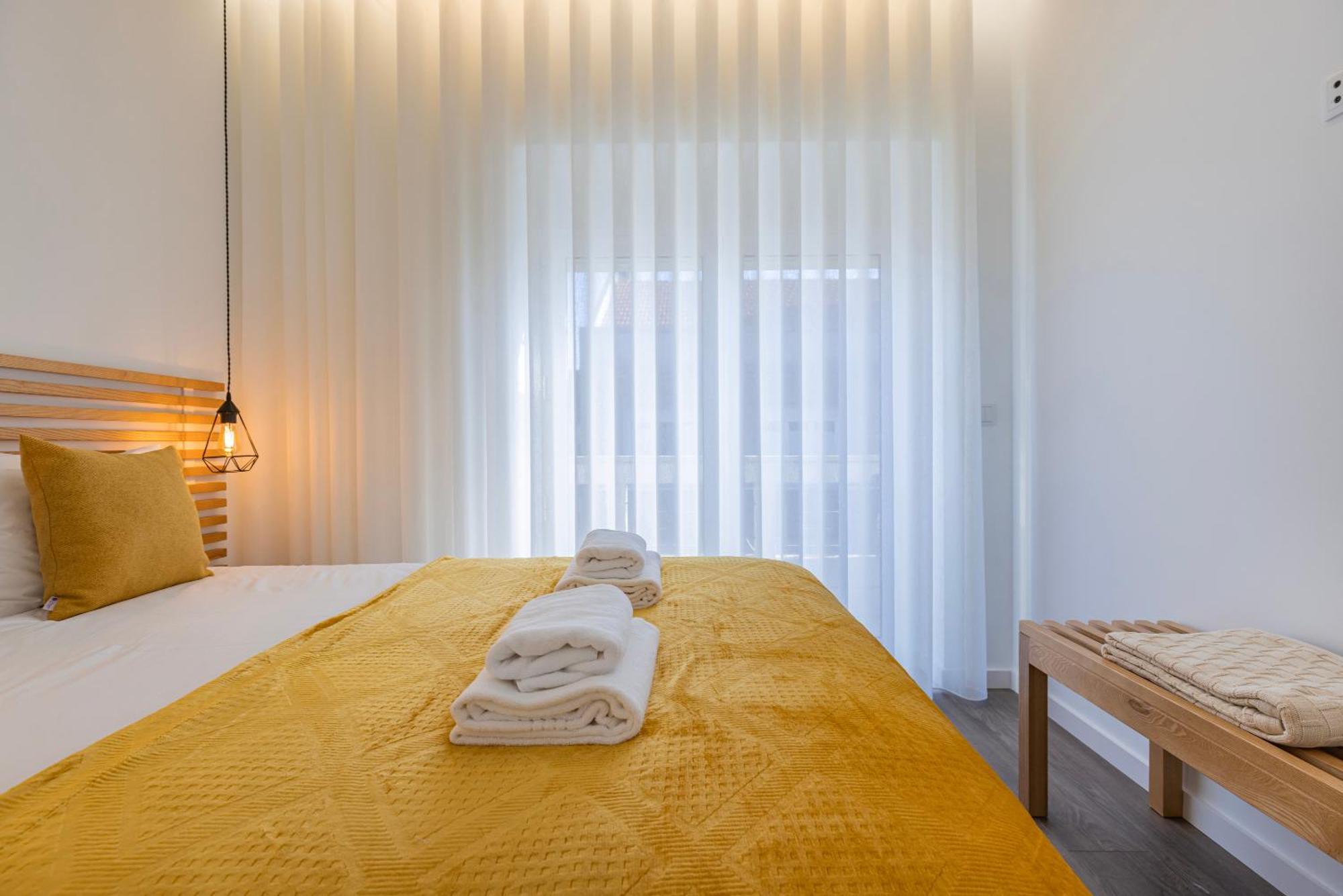 Apartment New By The Metro Iv Lisbon