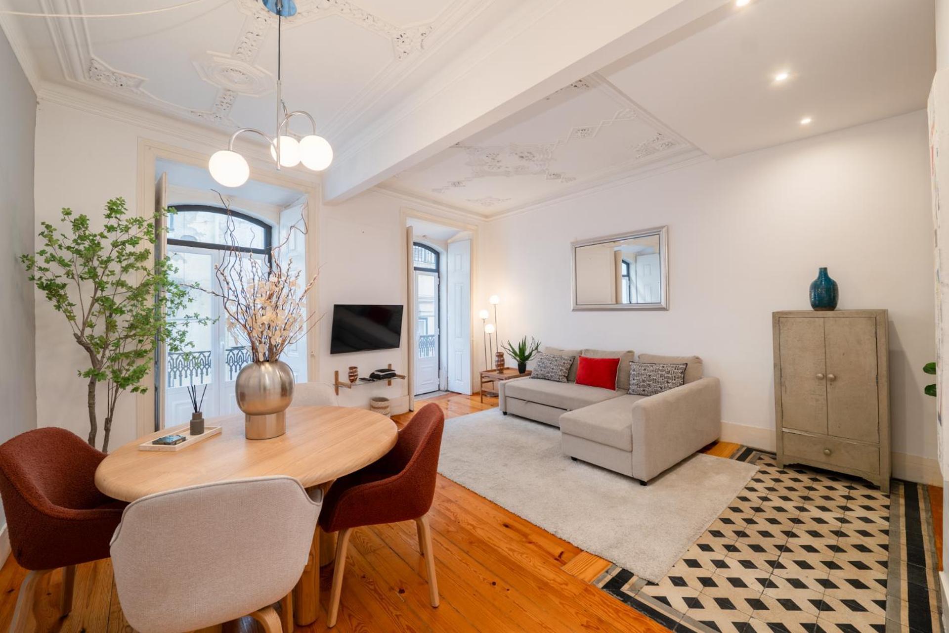 Apartment Beautiful In Bairro Alto - Quite Lisbon