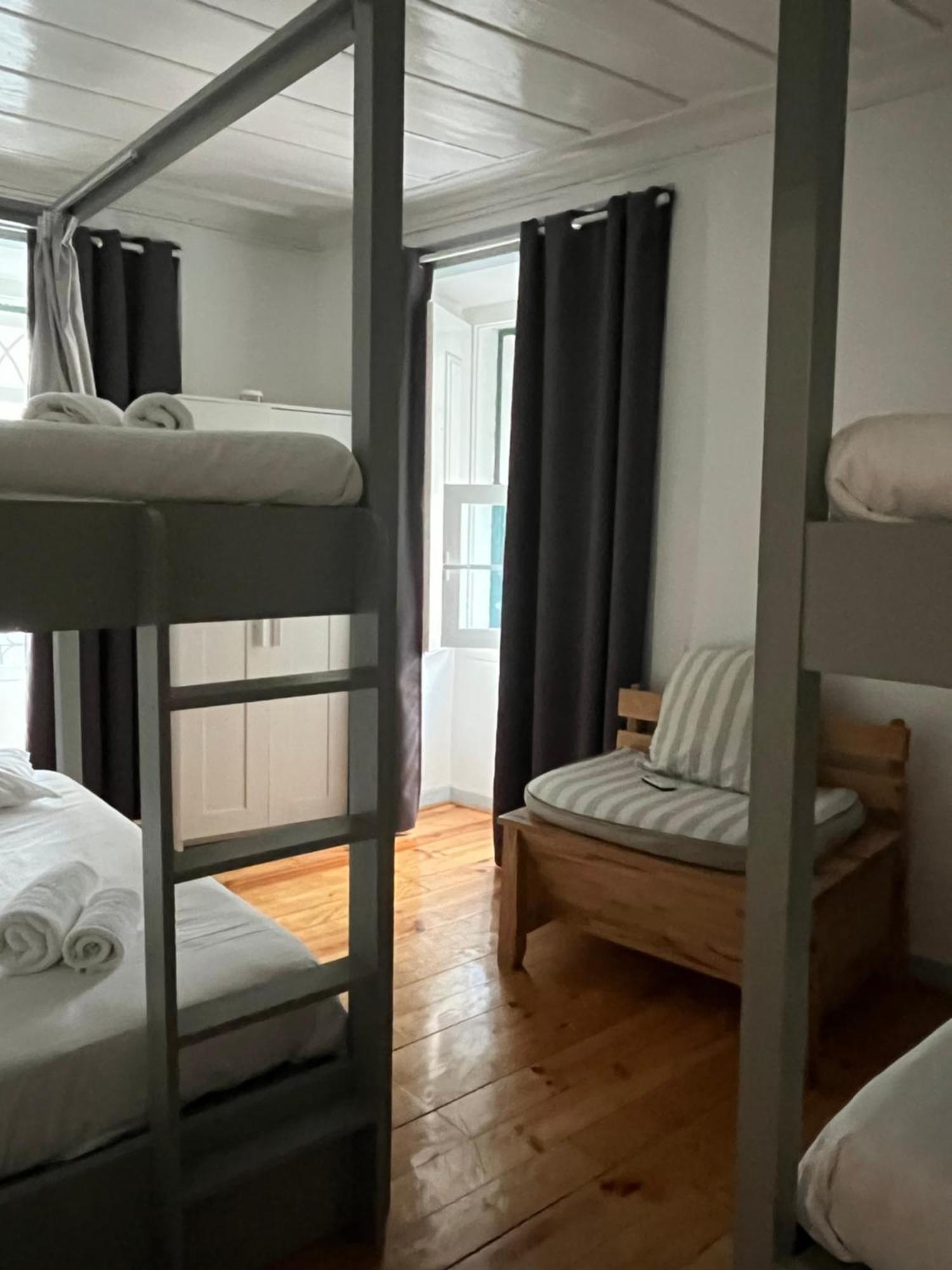 Alface Hall & Bar Albergue Lisboa