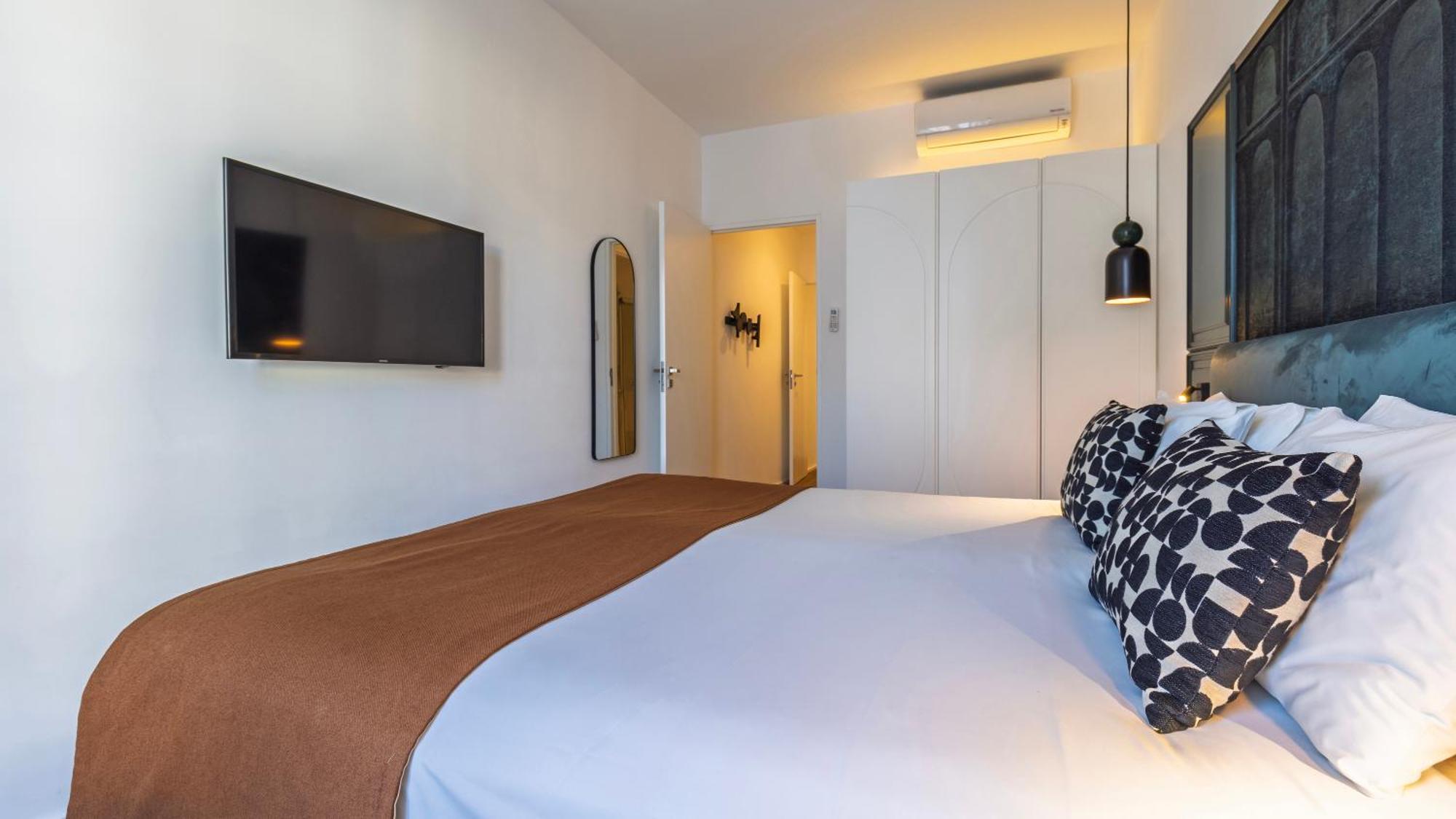 Ando Living - Santa Justa 77 House * Lisbon