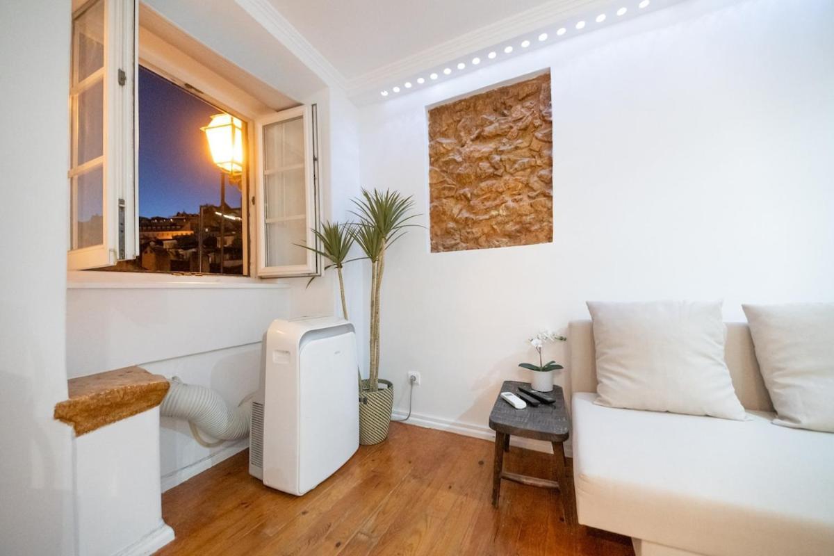 Alfama, The Heart Of Fado - Minutes From Tram 28 Apartment Lisbon