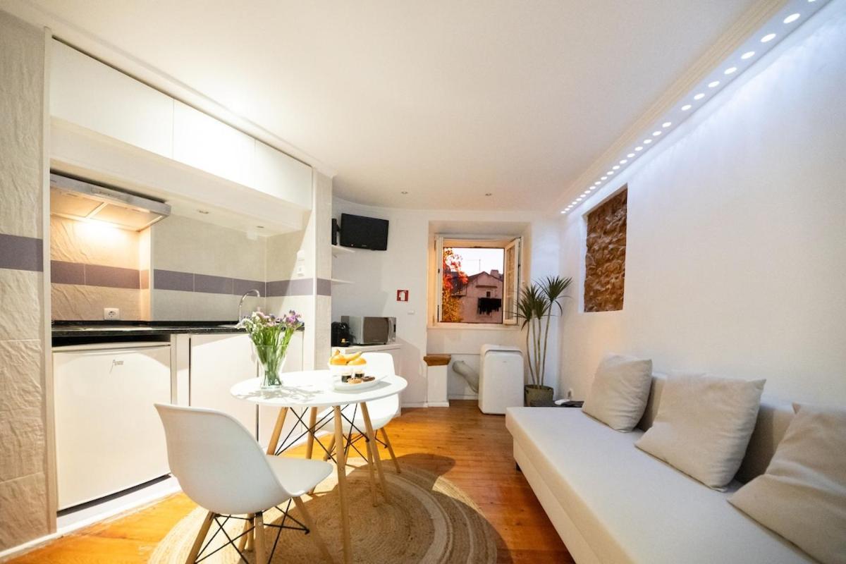 Apartment Alfama, The Heart Of Fado - Minutes From Tram 28 Lisbon