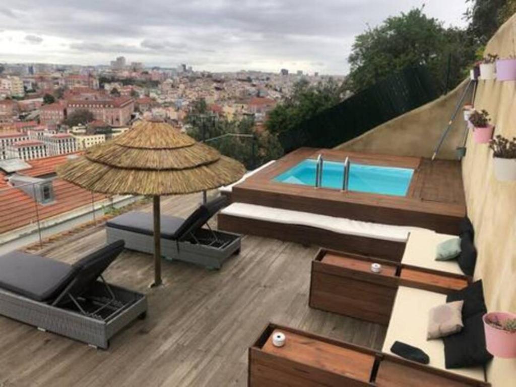 The Rooftop Bed & Breakfast 4*