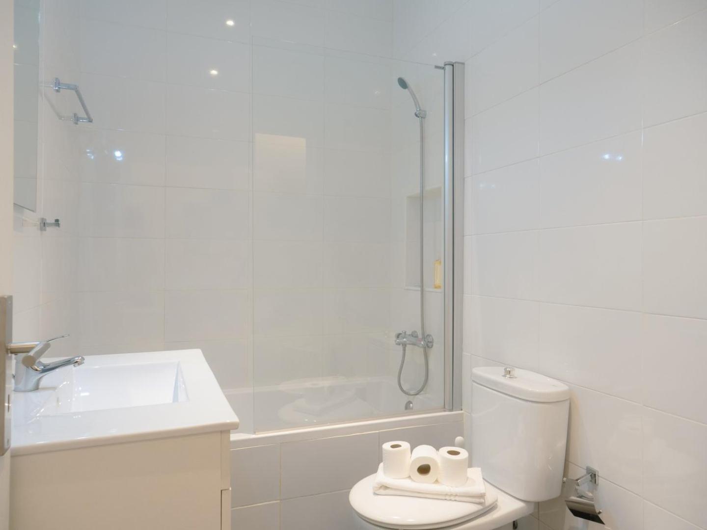 Apartment 2br With Large Private Terrace | By Airnest Lisbon