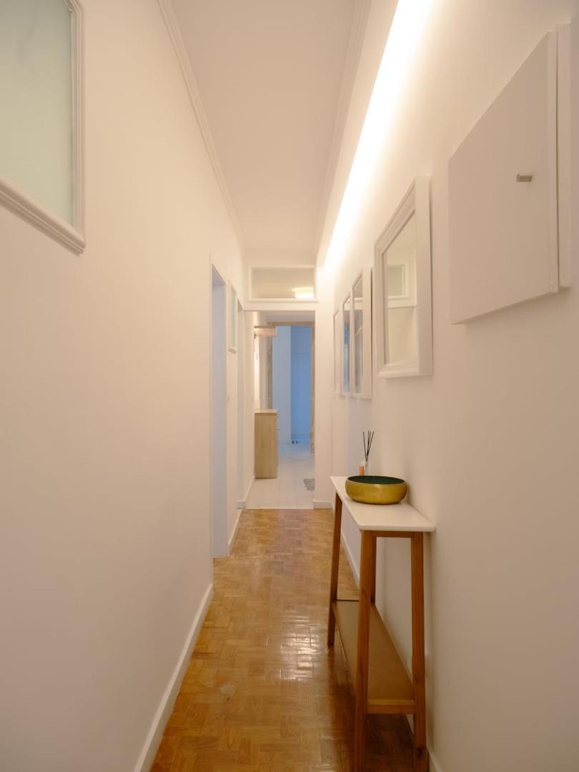 2br With Large Private Terrace | By Airnest *