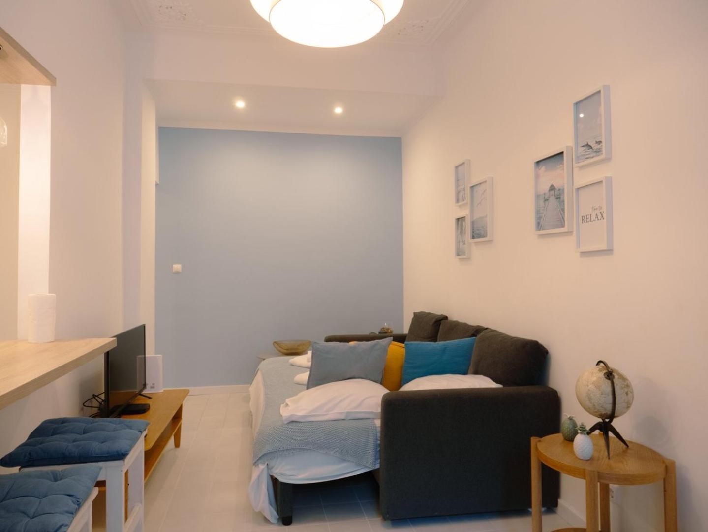 Apartment 2br With Large Private Terrace | By Airnest *