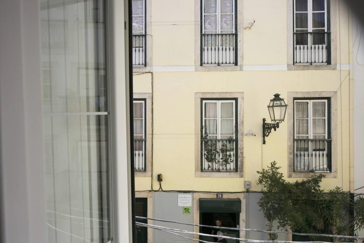 Center - Subway Nearby Apartment *